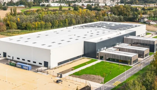 Bâtiment mixte ARaymond à Voreppe, sur lequel Greenaffair est intervenu en tant qu'AMO LEED