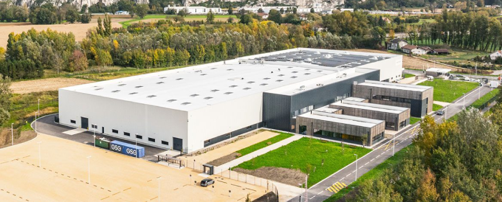 Bâtiment mixte ARaymond à Voreppe, sur lequel Greenaffair est intervenu en tant qu'AMO LEED