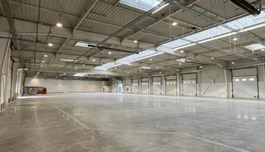 Halle plateforme logistique MONTEA